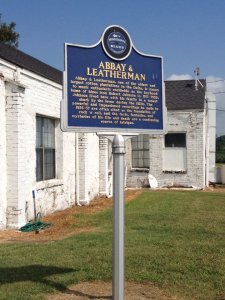 968883_10201156139561472_1368470913_n